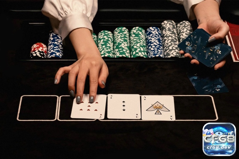 Điểm giống nhau khi phân biệt xì tố và Poker chính là tính chiến lược cũng như các hand bài mạnh