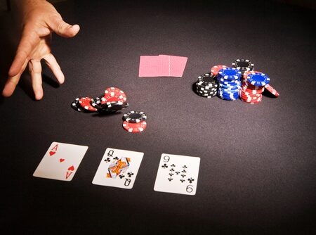 Bài rác trong Poker là gì? Những lưu ý xử lý bài rác trong poker